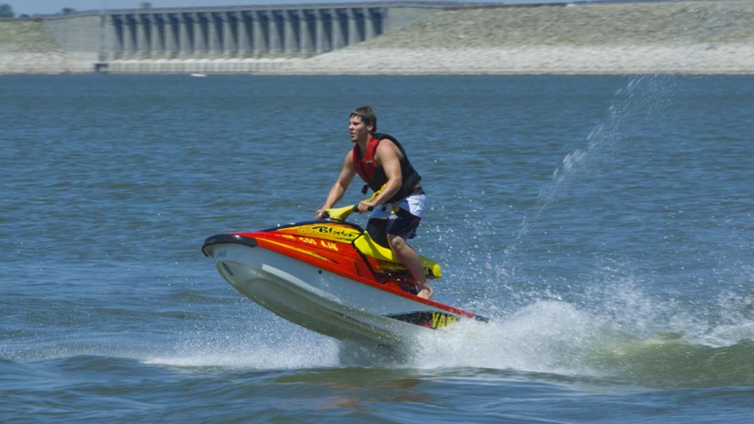 Harlan County Lake