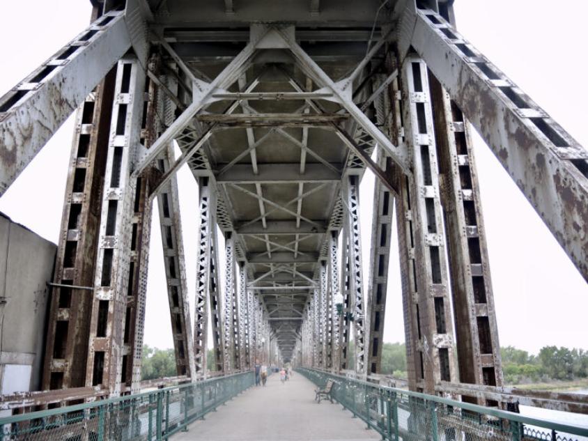 Meriodian Bridge South Yankton