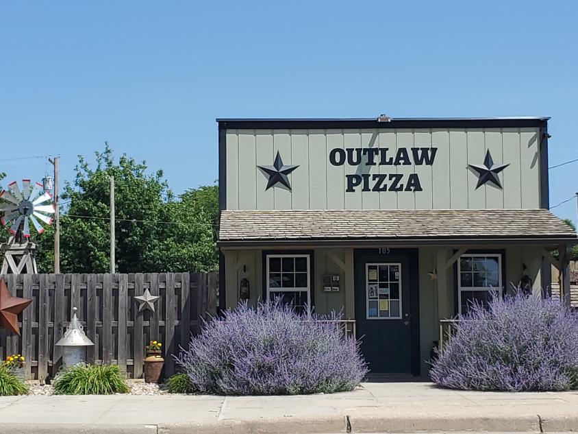 Outlaw Pizza and Ice Cream Passport Stop Photo