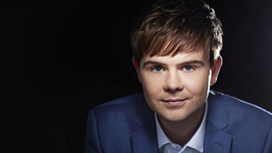 Will Martin, vocalist and entertainer from New Zealand.