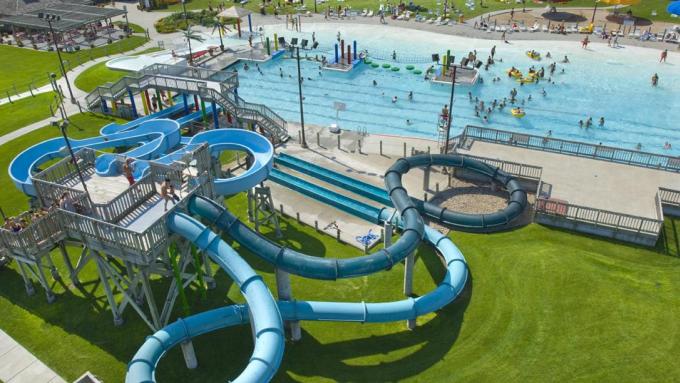 Island Oasis Water Park in Grand Island, NE