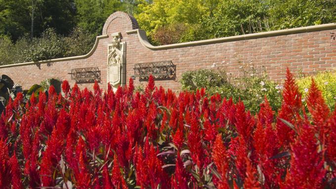 Lauritzen Gardens and Kenefick Park