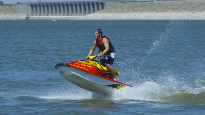 Harlan County Lake