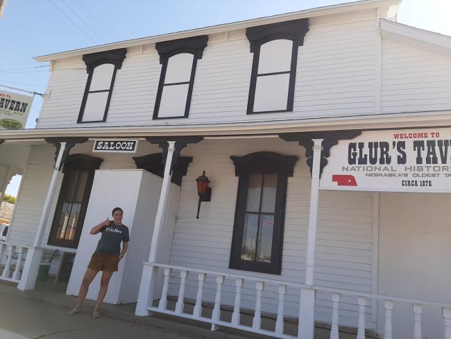Glur Tavern