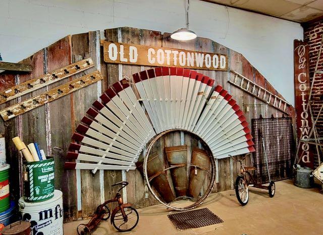 OLD COTTONWOOD ANTIQUE STORE - UTICA NE.jpeg OLD COTTONWOOD ANTIQUE STORE - UTICA NE.jpeg