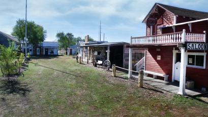 Dobby's Frontier Town